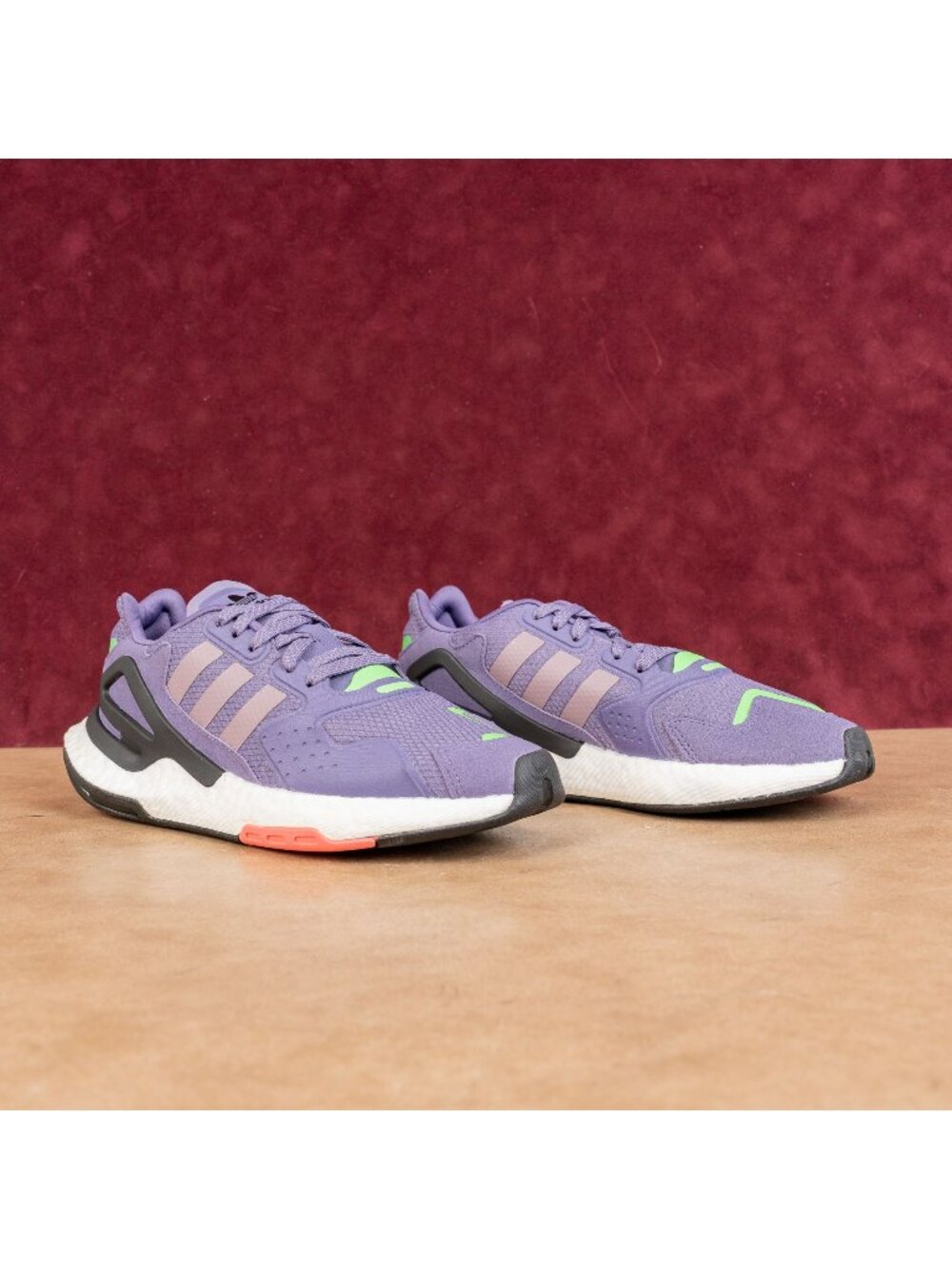Adidas Women Day Jogger Purple White Running Athletic Sneakers shoes size 7.5